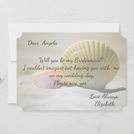 Beach Wedding, Seashells on Sand Bridesmaid Kaart (Achterkant)