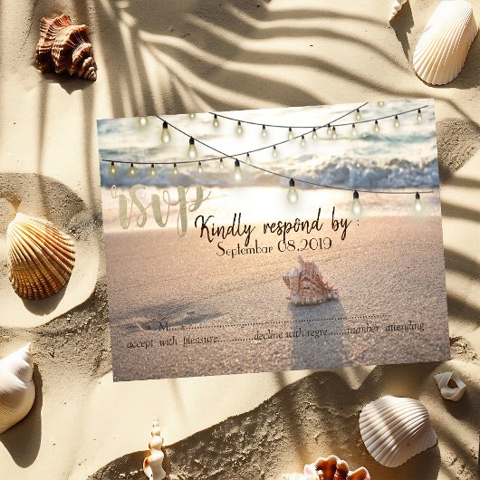 Beach Wedding, String Lights Seashell RSVP Kaart