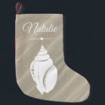 Beach White Seashell Sand Dunes & Name Kleine Kerstsok<br><div class="desc">Elegant witte seashell silhouette en zandduinen kerstmis met aangepaste naam in wit schrift.</div>