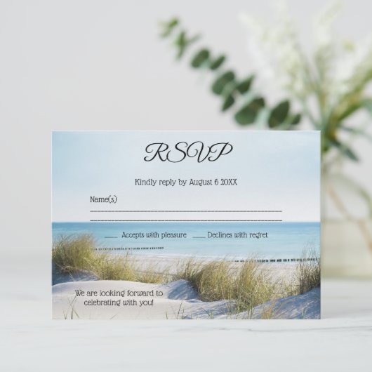 Beach with Dunes Wedding RSVP Invitation Kaart (Staand voorkant)