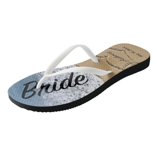 Beach with Hearts in Sand Bride Weddenschap Teensl Teenslippers (Schuin)