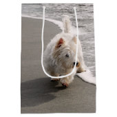 Beachcombing Westie Photo Gift Bag Medium Cadeauzakje (Achterkant)
