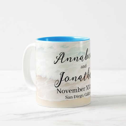 Beachscape Waves op een zandstrand bruiloft Tweekleurige Koffiemok (Voorkant links)