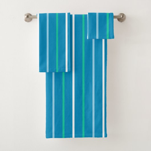Beachy Blue en Green Striped Bad Handdoek (Insitu)