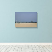 Beacon Light op Lake Michigan Canvas Afdruk (Insitu (Houten vloer))