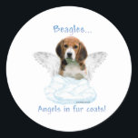 Beagle Angel - Sticker<br><div class="desc">Wie is de engel in je leven? Je weet dat je Beagle een engel is met bont. Geef uw engel weer met onze Beagles - engelen in bontjassen,  op een sleutelhanger,  een notaris,  een mousepad,  een magneet,  een mok,  een t-shirt en nog veel meer</div>