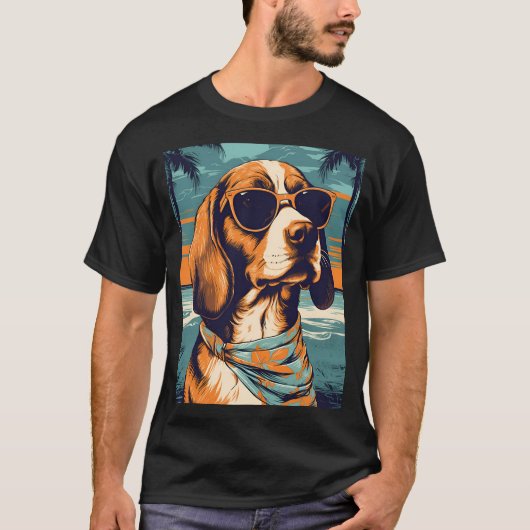 Beagle bij een tropisch strand tijdens zonsonderga t-shirt (Voorkant)