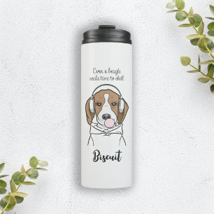 Beagle die afkoelt met kauwgom Mopshond Hond Thermosbeker