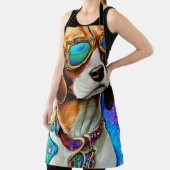 Beagle die zonnebrillen draagt schort (Insitu)