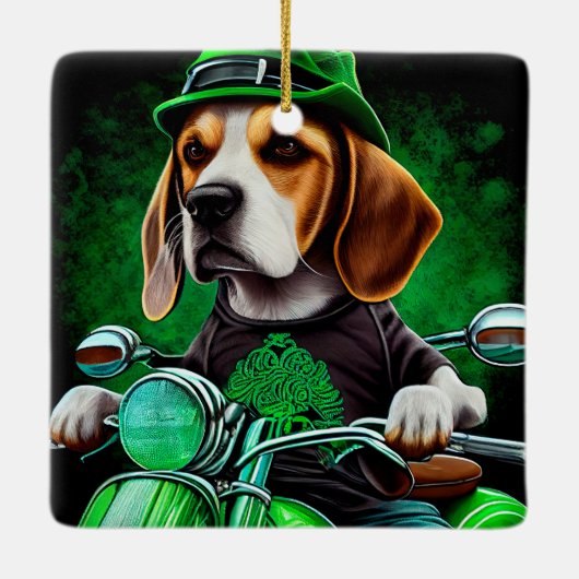 Beagle Dog fiets St. Patrick's Day Keramisch Ornament (Achterkant)
