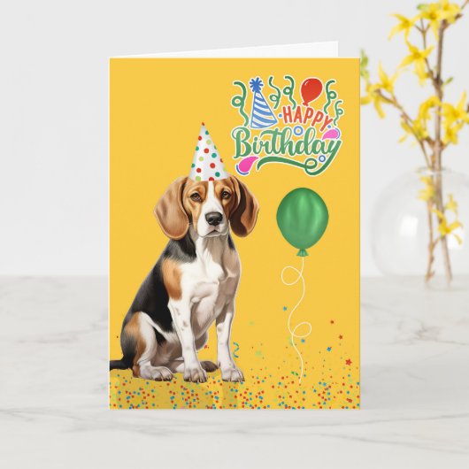 Beagle Dog in Party Pet op Gele Verjaardag Kaart (Gele Bloem)