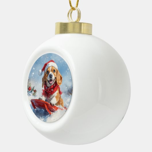 Beagle Dog in Sledge Laat het Sneeuw Kerstmis Keramische Bal Ornament (Rechts)