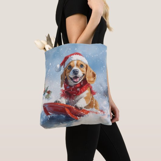 Beagle Dog in Sledge Laat het Sneeuw Kerstmis Tote Bag (Dichtbij)