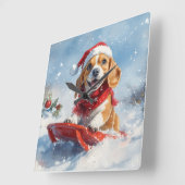 Beagle Dog in Sledge Laat het Sneeuw Kerstmis Vierkante Klok (Hoek)