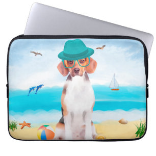 Beagle Dog op strand Laptop Sleeve