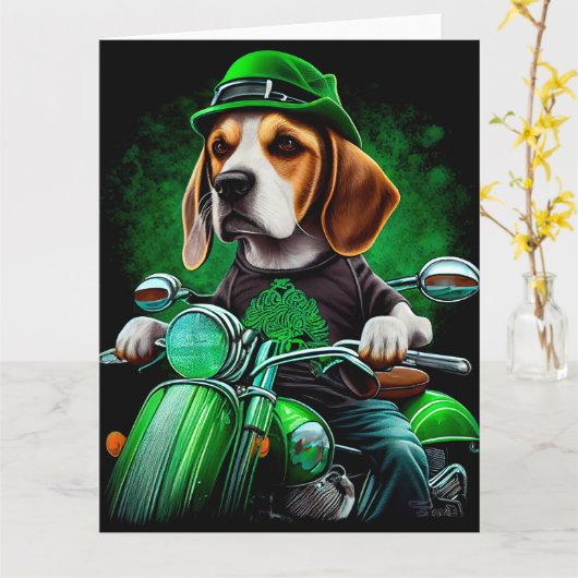 Beagle-hond rijdt op fiets St. Patrick's Day Kaart (Gele Bloem)