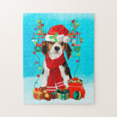 Beagle in sneeuw met kerstcadeaus legpuzzel (Verticaal)