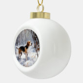Beagle liet het sneeuwen Kerstmis Keramische Bal Ornament (Rechts)