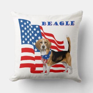 Beagle met Amerikaanse vlag Kussen