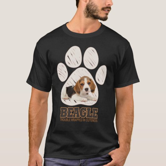 Beagle, moeite verpakt in schattigheid t-shirt (Voorkant)