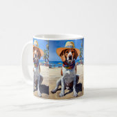 Beagle op het strand, zomercadeau voor hondenliefh koffiemok (Voorkant links)