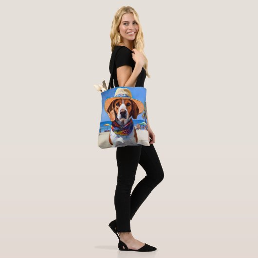 Beagle op het strand, zomercadeau voor hondenliefh tote bag (Op model)