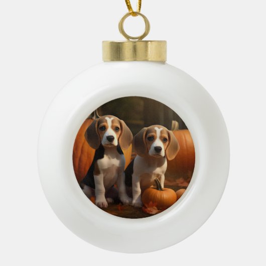 Beagle Puppy Herfst Delight Pompoen Keramische Bal Ornament (Voorkant)