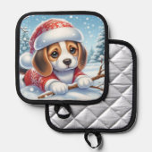 Beagle puppy in kerstoutfit genieten van de sneeuw pannenlap (Voorkant / Achterkant)