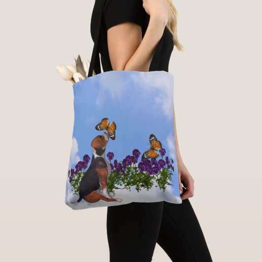 Beagle puppy met vlinders en bloemen tote bag (Dichtbij)