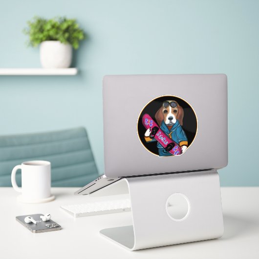 BEAGLE STICKER (Laptop op bureau)