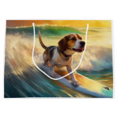 Beagle strand surfen schilderij groot cadeauzakje (Voorkant)