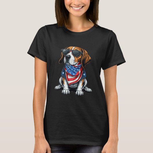 Beagle Wearing An American Flag Patriotic USA T-shirt (Voorkant)