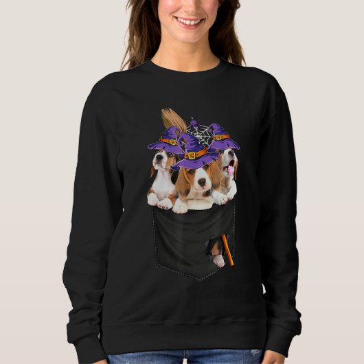 Beagle Witch Broom Pocket Halloween Dog Trui (Voorkant)