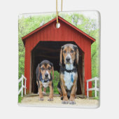 Beagles aan de overdekte brug keramisch ornament (Links)