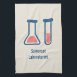 Beaker & Test Tube Science Geëerd Theedoek<br><div class="desc">Een keukenhanddoek met een schattige tekening van een reageerbuis en een bekerglas. Ideaal voor wetenschappelijke liefhebbers.</div>