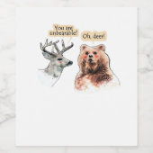 Bear And Deer Conversation Funny Wildlife Design Wijn Etiket (Enkel label)