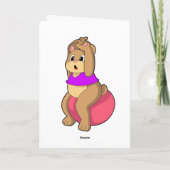 Bear at Fitness met oefenbal.PNG Kaart (Achterkant)