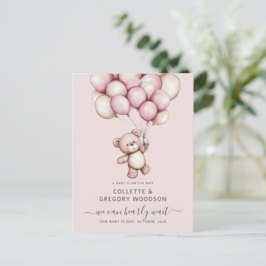 Bear Baby Girl Pink Budget Pregnancy Reveal Aankondigingskaart (Staand voorkant)