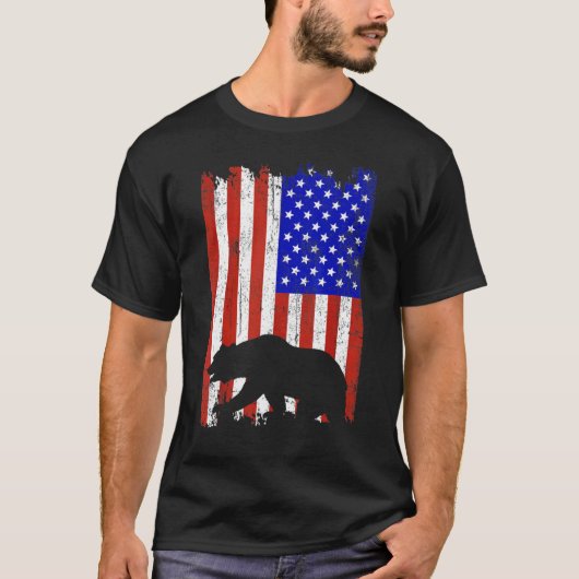 Bear Hunter For Men Women American Flag Bear Hunti T-shirt (Voorkant)