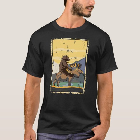 Bear Riding Moose Weird Nature T-shirt (Voorkant)