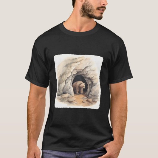 Bear With A Hibernation Cave Animal Winter Shelter T-shirt (Voorkant)