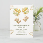 Bear With Balloons Twins First Birthday Invitation Kaart (Staand voorkant)