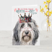Bearded Collie Dog Queen voor Dag Grappige Verjaar Kaart (Gele Bloem)
