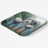 Bearded Collie gluren over oude hek Papieren Bordje (Gebogen)