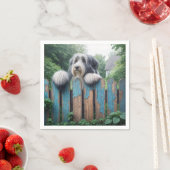 Bearded Collie gluren over oude hek Servet (Insitu)