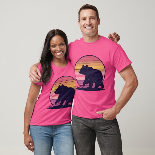 Bearly Awake – Grappig Retro Beer Sunset Design T-shirt (Unisex)