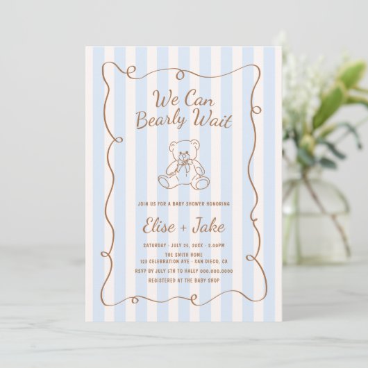 Bearly Wait Hand Drawn Blue Stripes Baby Shower Kaart (Staand voorkant)