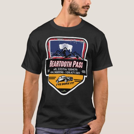 Beartooth Pass US 212 Motorfiets Auto RV Cycle T-shirt (Voorkant)