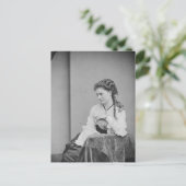 Beatiful onbekende vrouw uit het burgeroorlog-tijd briefkaart (Staand voorkant)