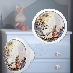 Beatrix Potter Bunny Family Ceramic Knob. Keramische Knop